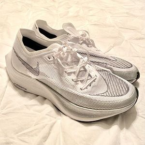 NEW Nike ZoomX Vaporfly Sneakers Size 8.5